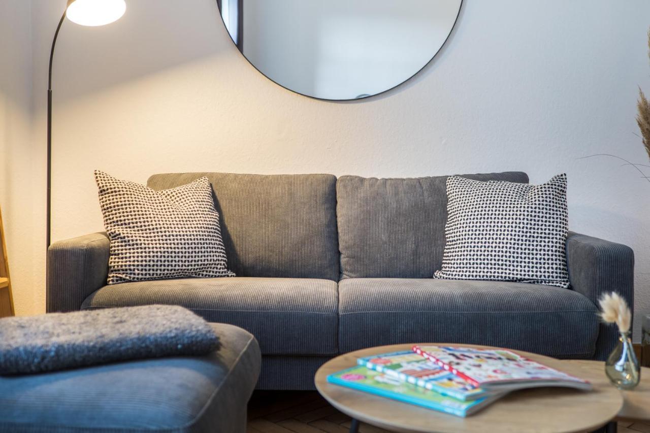 Schwarzlins Loftraum - Stilvolles Apartment Mit Smart Tv, Netflix, Disney Plus, Schnellem Wlan, Parken, Nespresso Sankt Ingbert Esterno foto