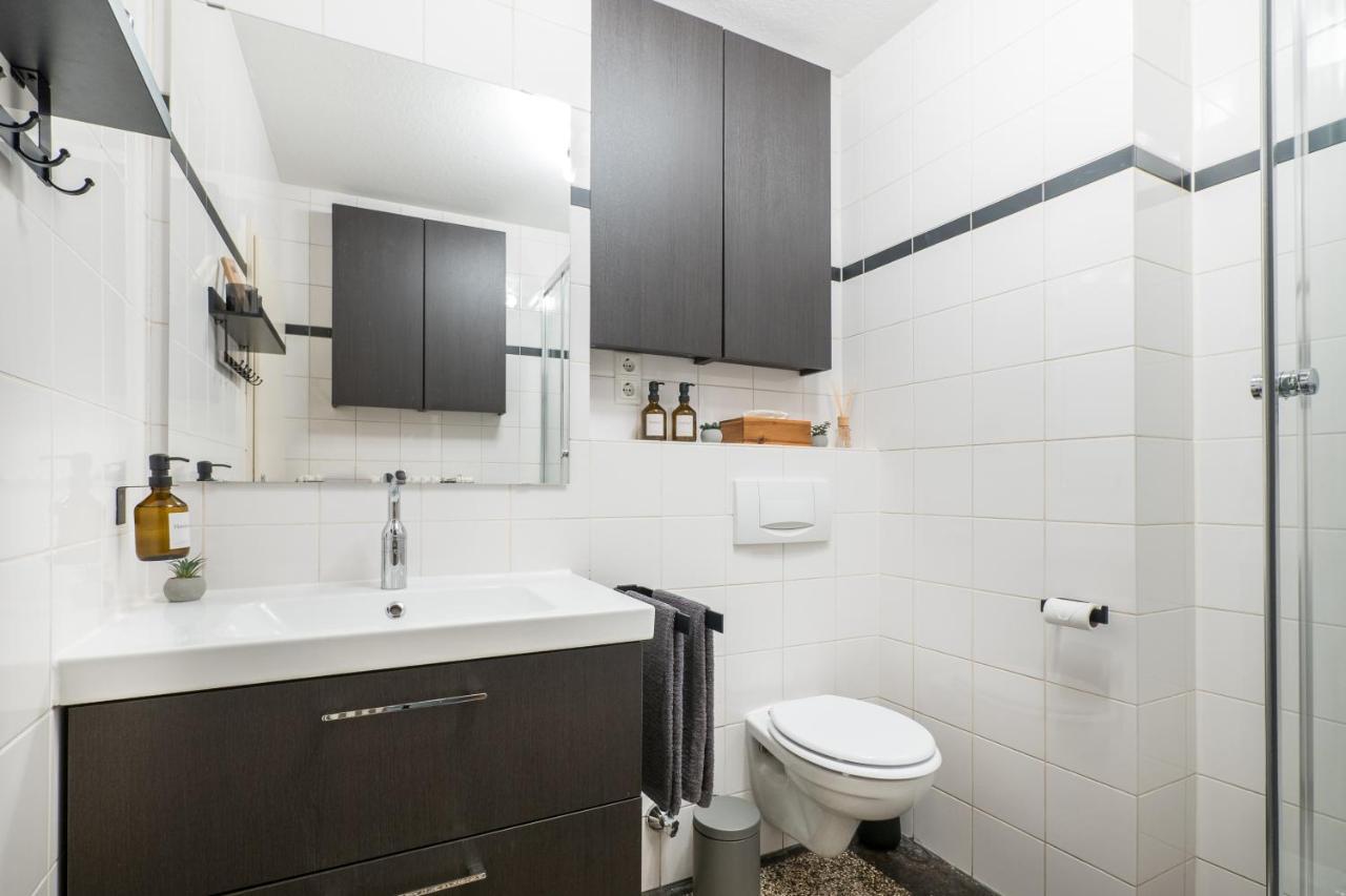 Schwarzlins Loftraum - Stilvolles Apartment Mit Smart Tv, Netflix, Disney Plus, Schnellem Wlan, Parken, Nespresso Sankt Ingbert Esterno foto